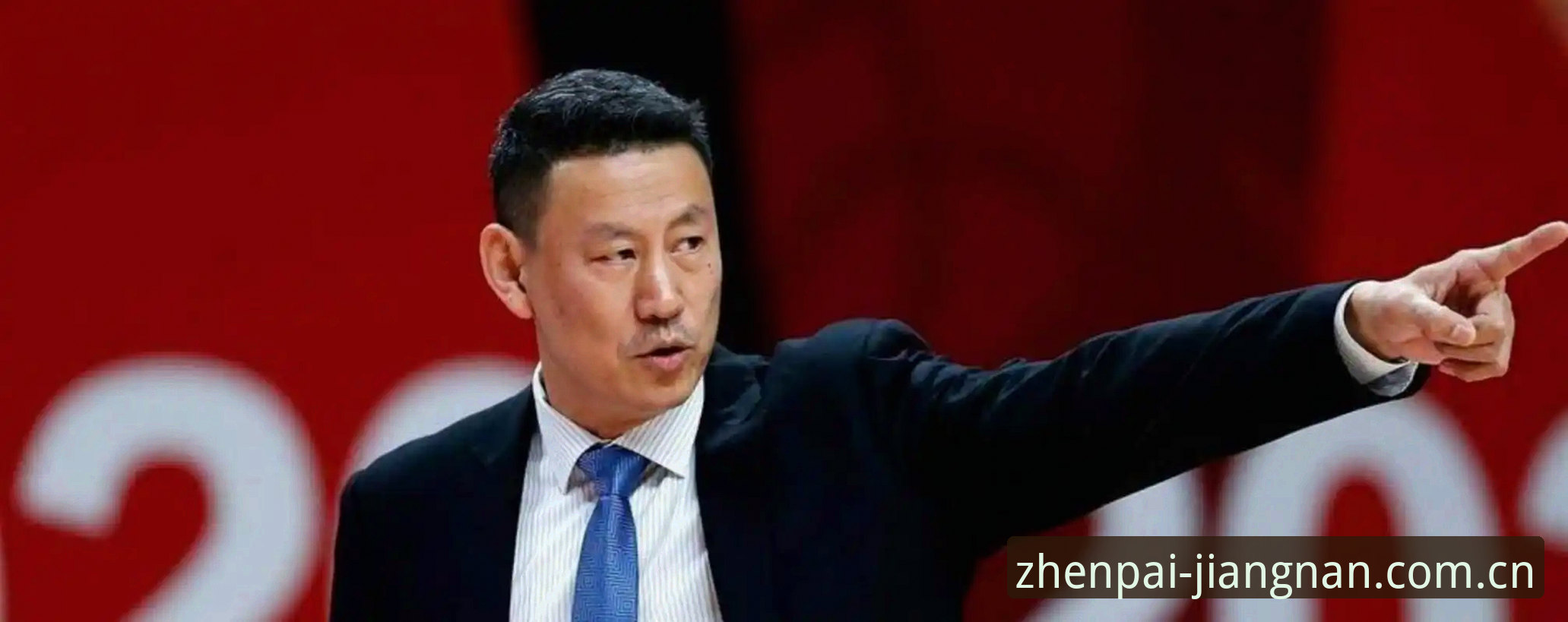 习惯用正版的人从不吭声APP下载 从李楠从顾问到主帅的转型,看一支球队如何选对掌舵人——资深用户分享北京男篮换帅的前后逻辑
